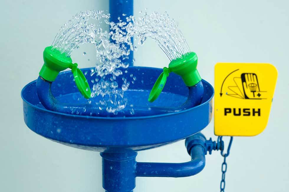 eye-wash-stations-sst